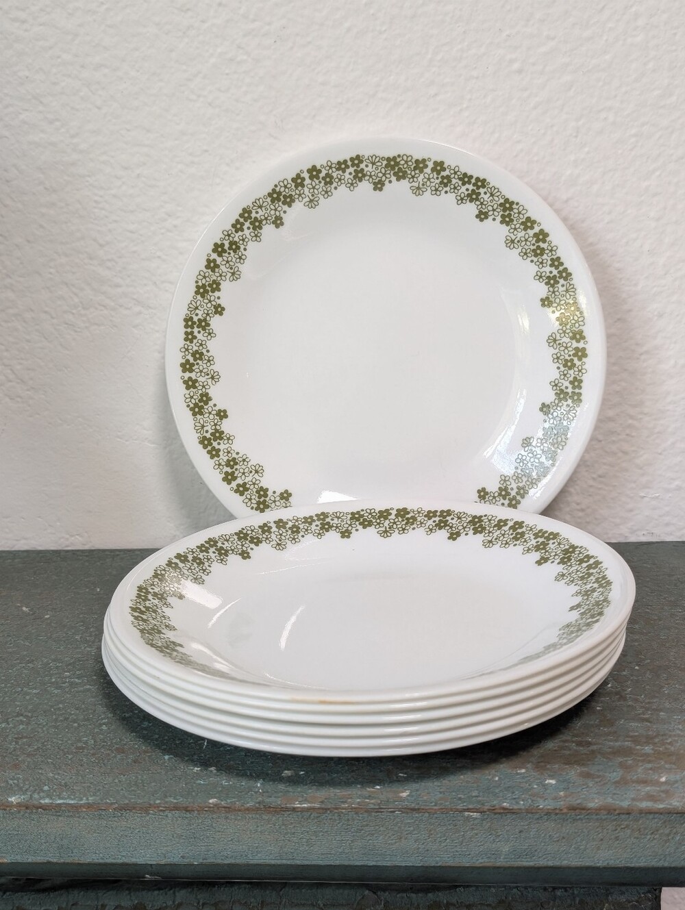 Corelle Crazy Daisy Spring Blossom Green Bread/Dessert Plates Set of 7 USA 6.5”